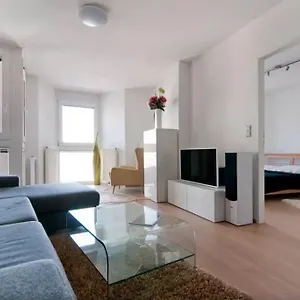 Apartament Cosy Apartment In Perfect Location